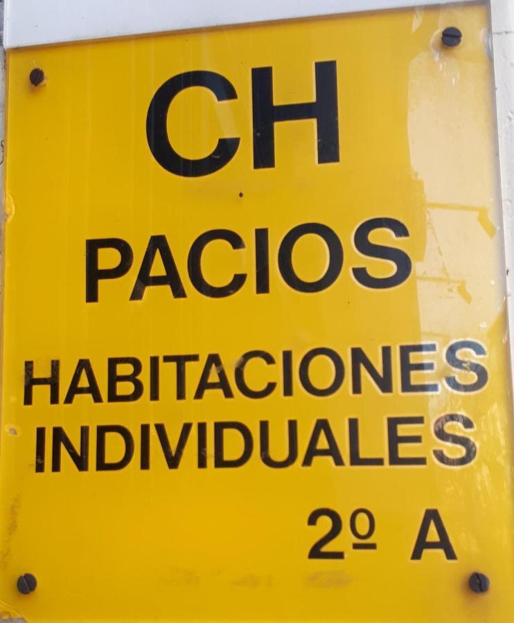 Hostal Pacios Madrid Kültér fotó