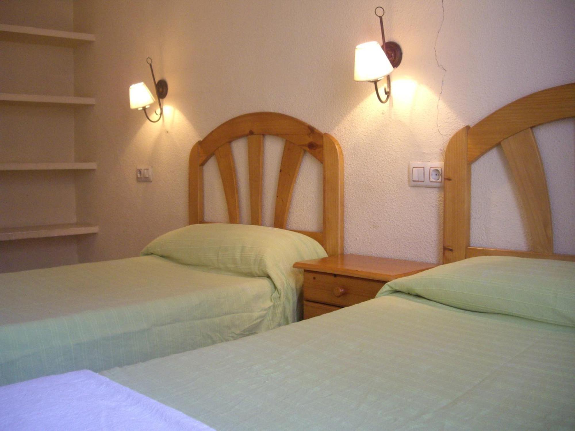Hostal Pacios Madrid Kültér fotó