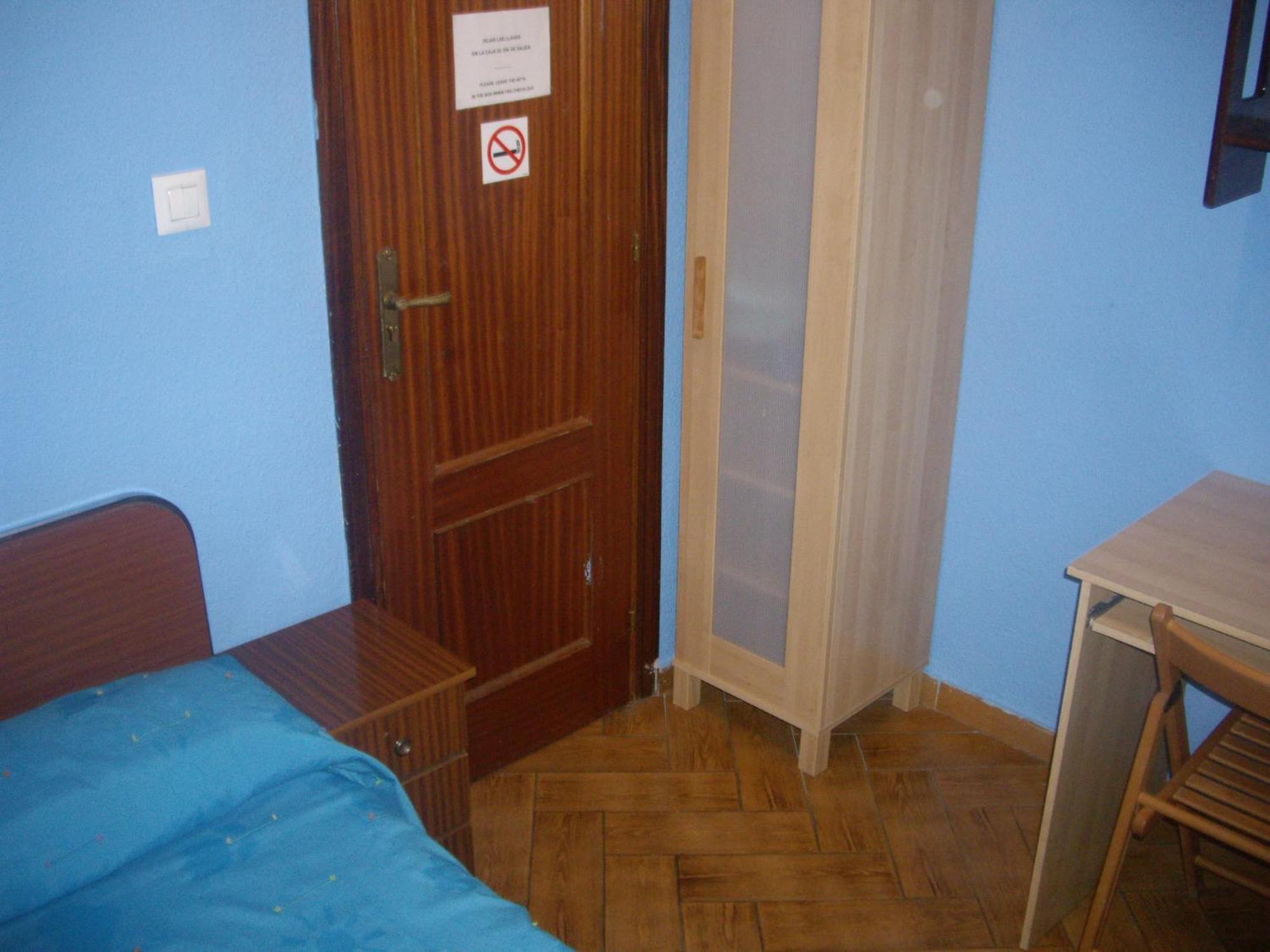 Hostal Pacios Madrid Kültér fotó